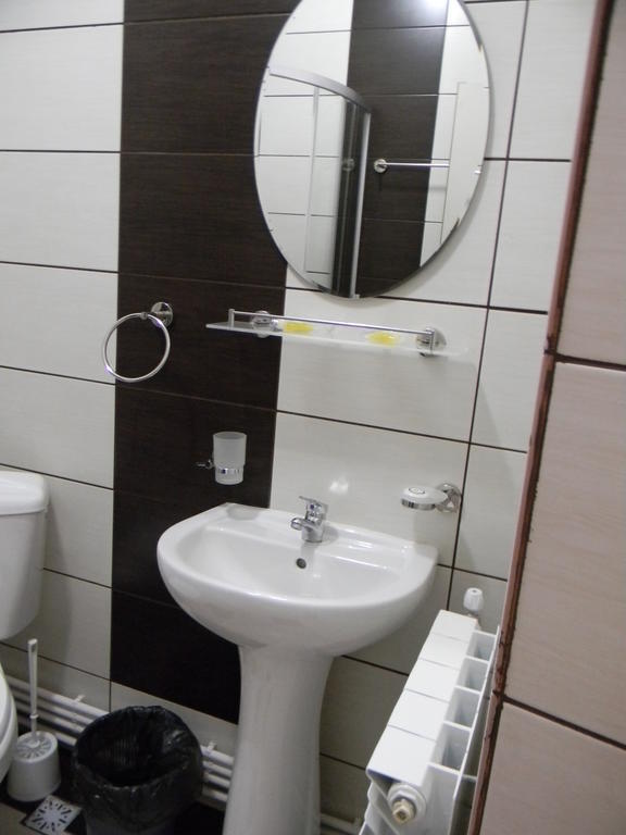 Pensiunea Eden Băile Olăneşti Pokój zdjęcie