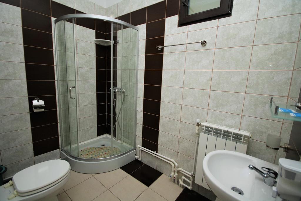 Pensiunea Eden Băile Olăneşti Zewnętrze zdjęcie
