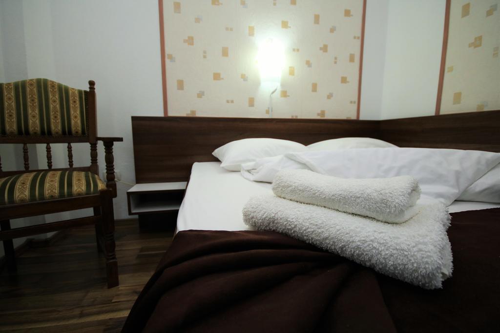 Pensiunea Eden Băile Olăneşti Zewnętrze zdjęcie